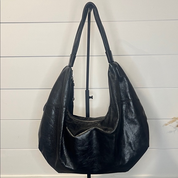 Hobo International Black Leather Shoulder Bag - Picture 5 of 14